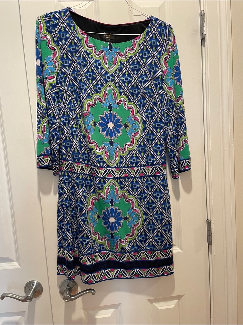 Laundry Shelli Segal multi color scoop neck dress small